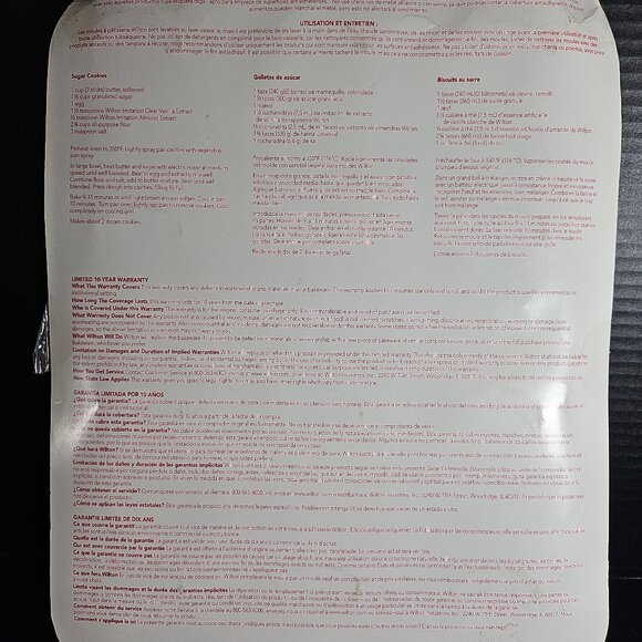 Wilton Elf On The Shelf Non-Stick Cookie Pan 12 Cavities For Christmas Cookies - Picture 6 of 8